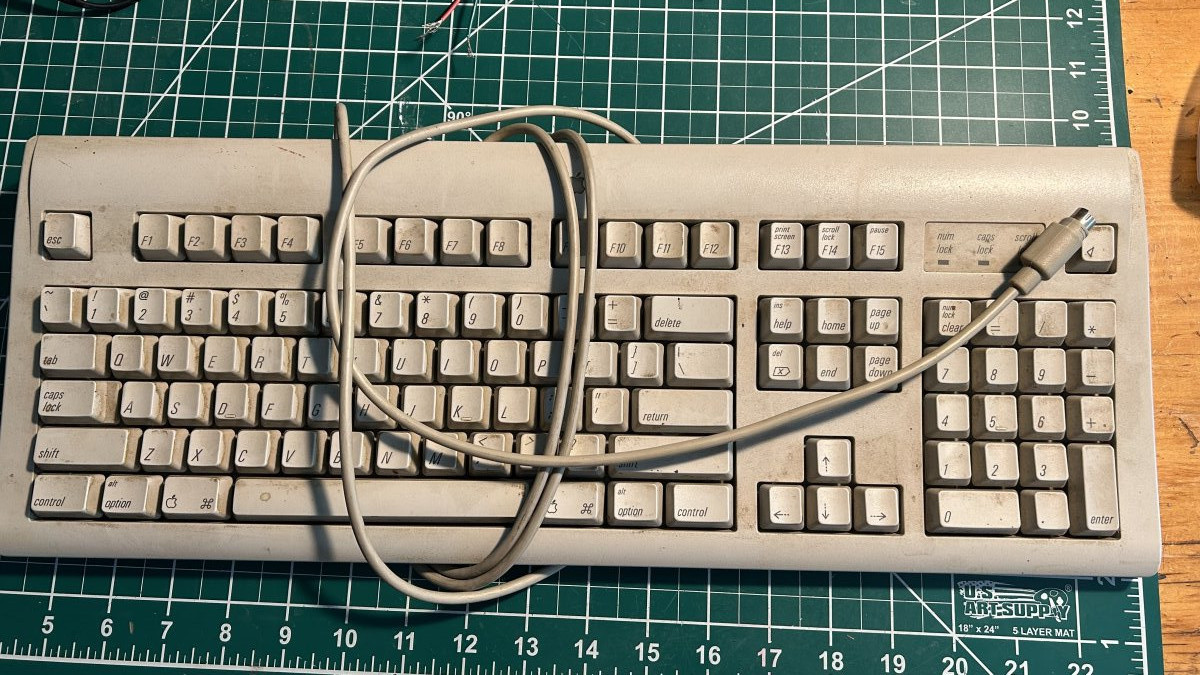 Apple keyboard
