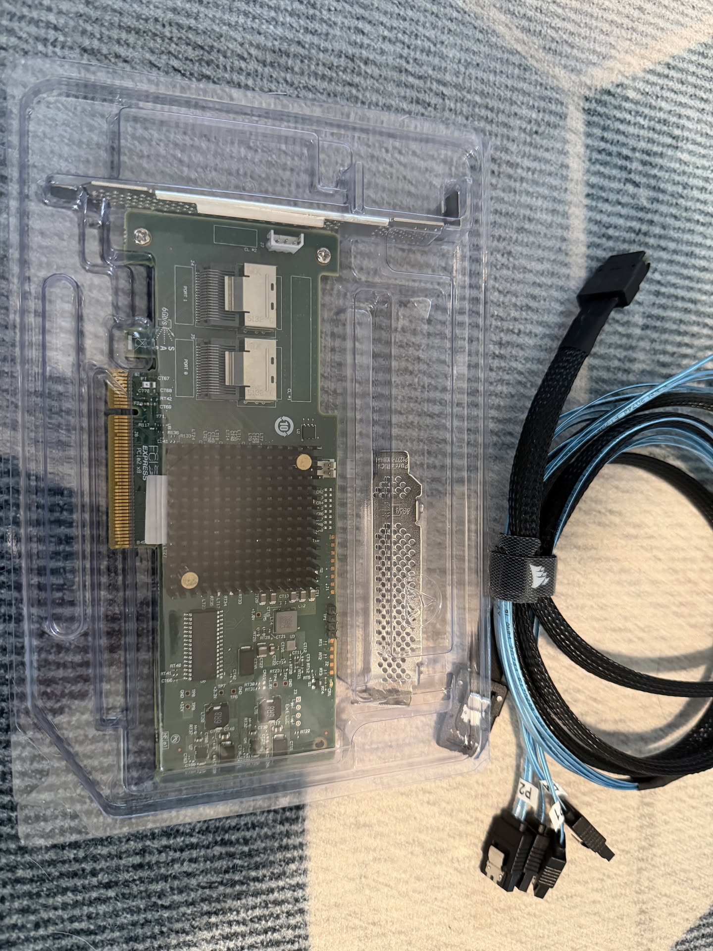 LSI SAS2008 / 9211-8i - RAID Controller/ HBA