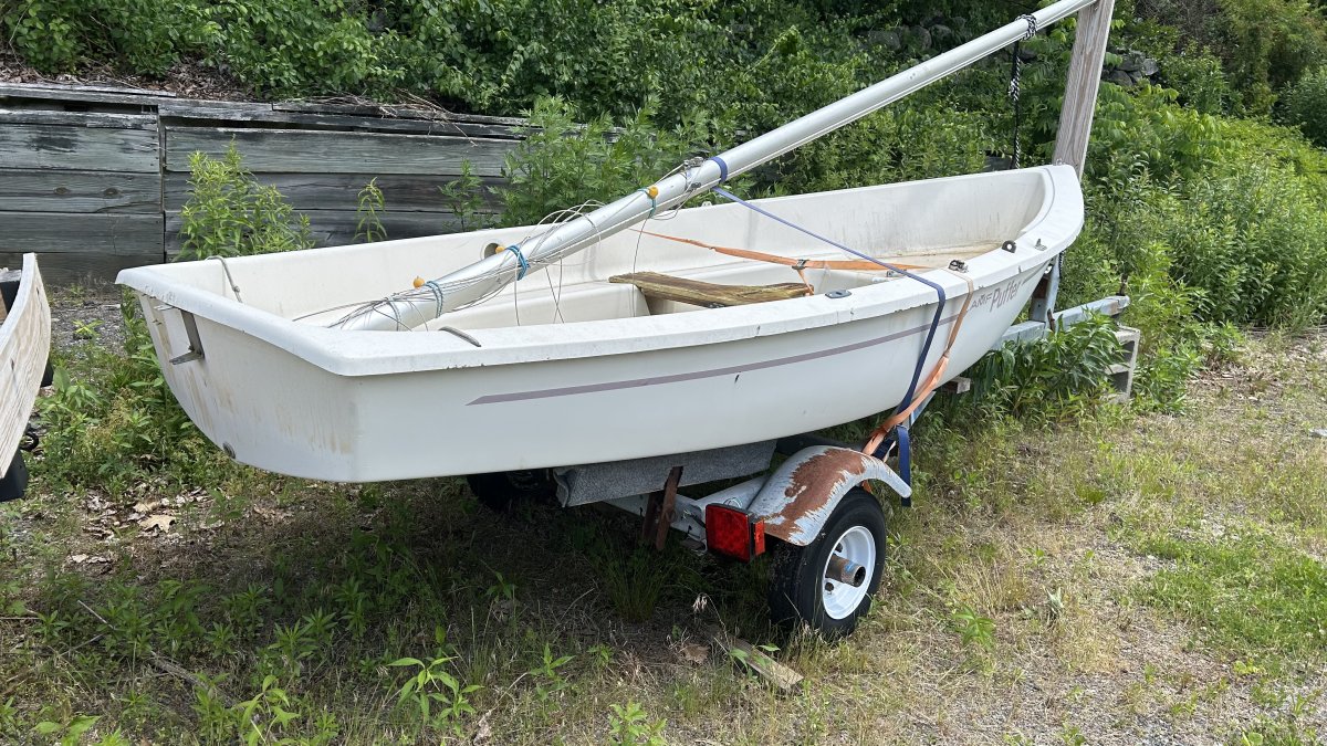 1979 AMF Puffer Sailboat